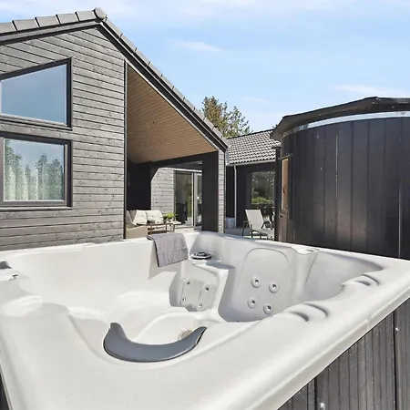 Amazing In With Sauna *
